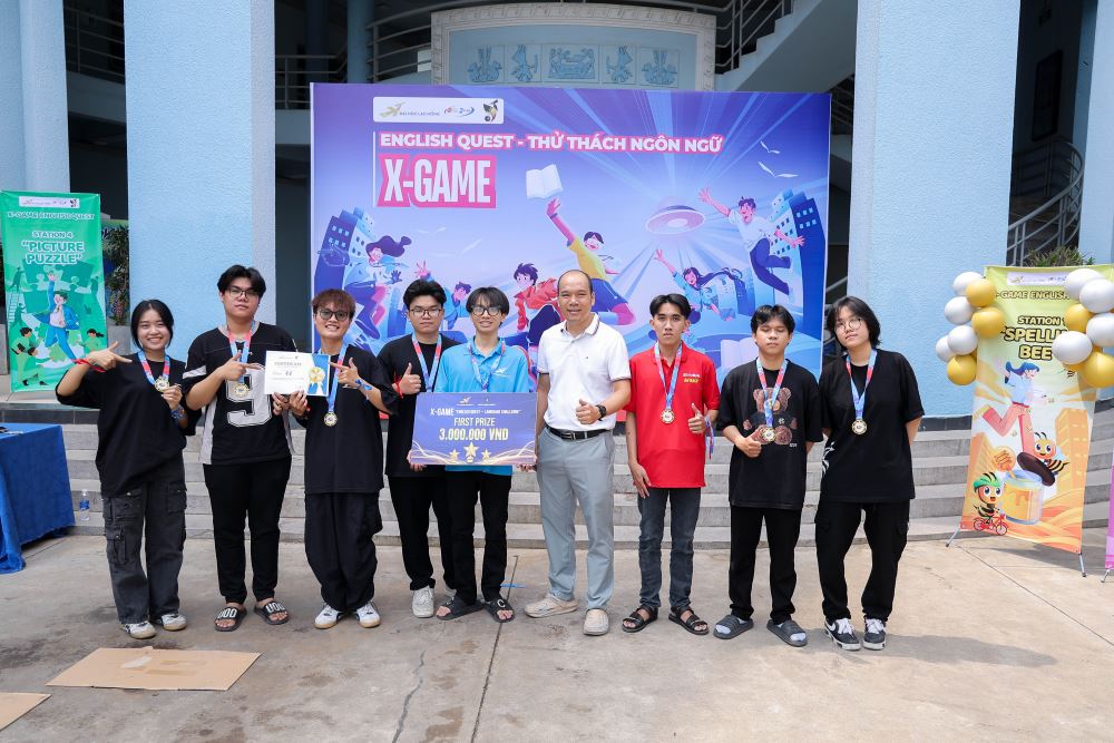 Sinh viên LHU hào hứng với cuộc thi X-Game "English Quest – Thử thách ngôn ngữ"