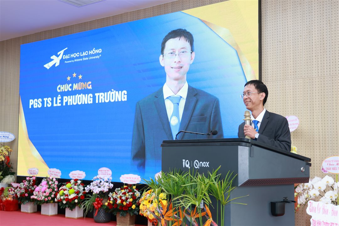 Phó giáo sư
